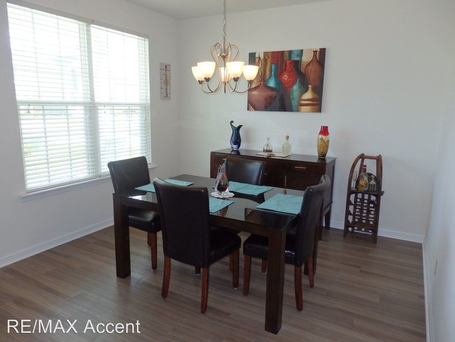 Building Photo - 4 br, 2.5 bath House - 350 Southwilde Way