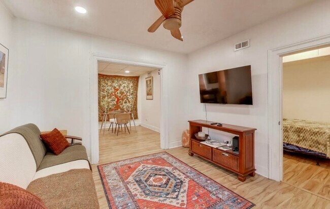 Foto del edificio - 3248 S Paulina St