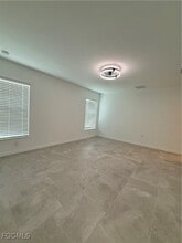 Building Photo - 3850 Treasure Oak Wy