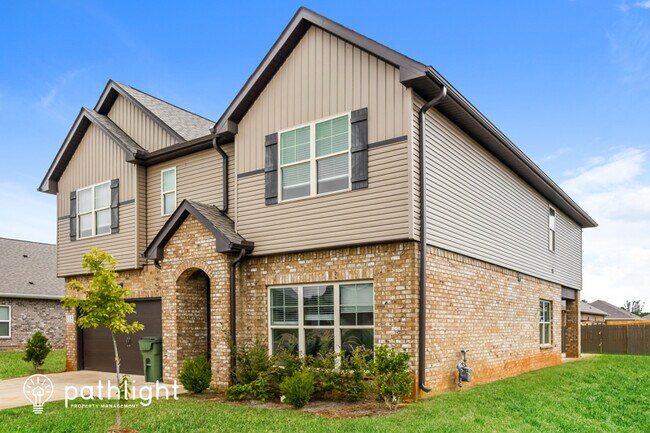Building Photo - 115 Pointe Haven Ct