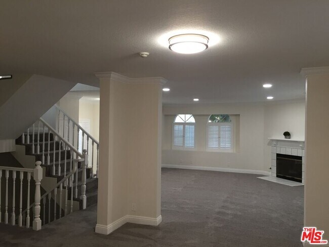 Foto del edificio - 619 N Guadalupe Ave