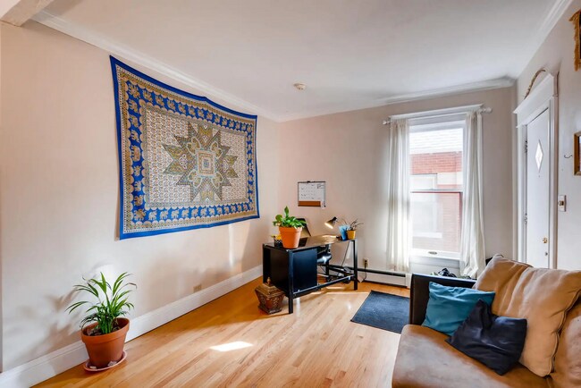 Foto del edificio - 1035 N Marion St