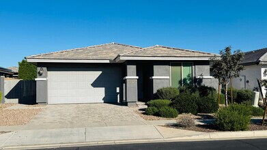 Building Photo - 14424 W Aster Dr