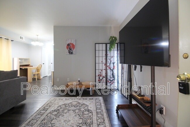 Foto del edificio - 7528 Savannah St