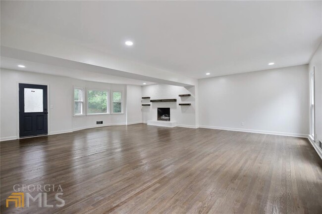 Foto del edificio - 5228 Wynterhall Ct