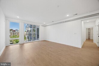 Building Photo - 1614 Ridge Ave