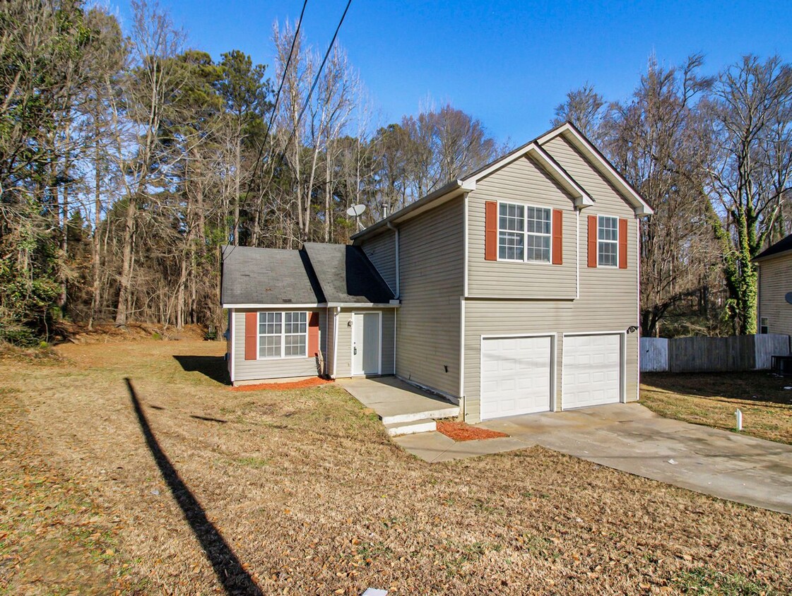 Primary Photo - 3 bdrm, 2.5 bath in Decatur