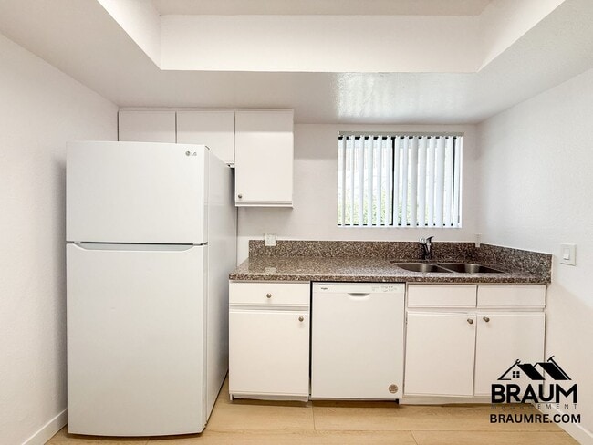 Foto del edificio - 4638 Tilden Ave