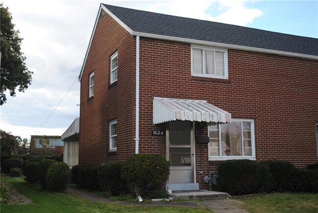 Foto del edificio - 112 Shady Ave