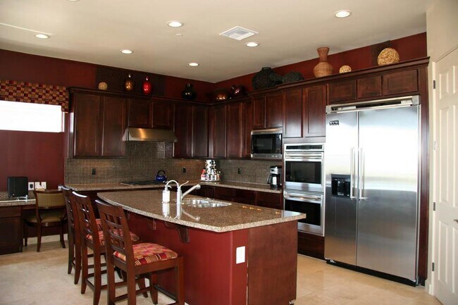Building Photo - 10841 N Mountain Vista Ct