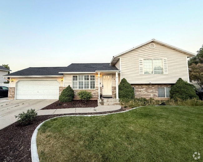 Building Photo - 1129 S 1660 E
