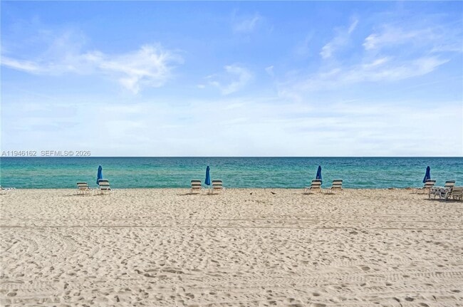 Building Photo - 5555 Collins Ave