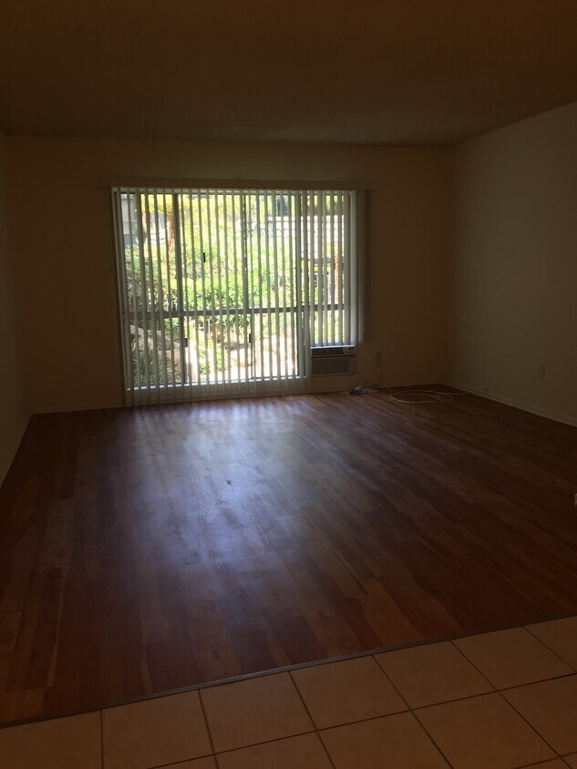 Primary Photo - 5830 Green Valley Cir