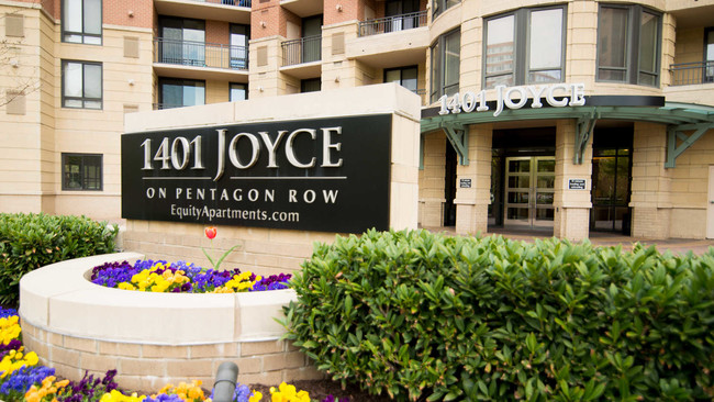 1401 Joyce en Pentagon Row Apartments - 1401 Joyce on Pentagon Row