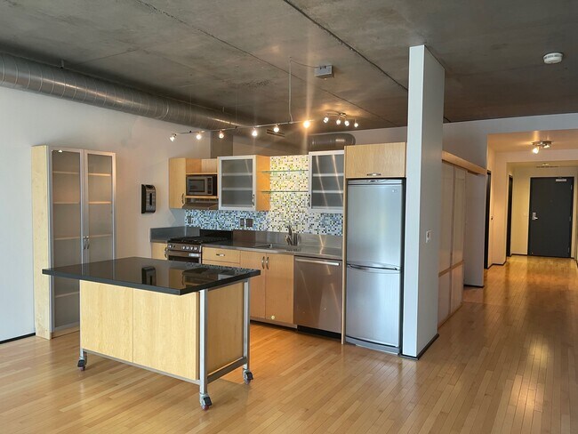 Foto del edificio - 1410 NW Kearney St