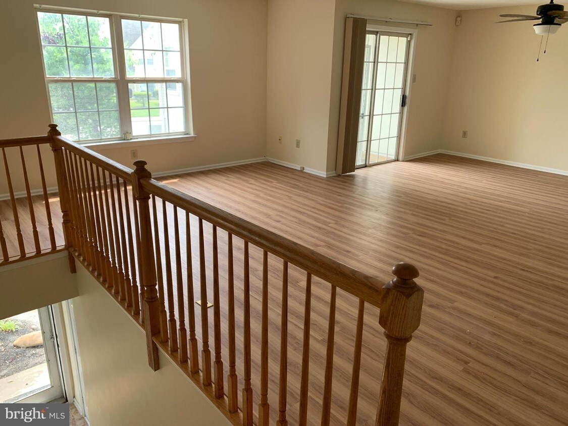 5403 Riverfront Dr, Palmyra, NJ 08065 Townhome Rentals in Palmyra NJ