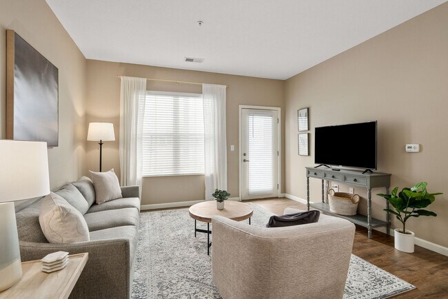 Building Photo - 4788 Holmes St