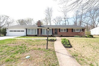 Building Photo - 767 Wenneker Dr