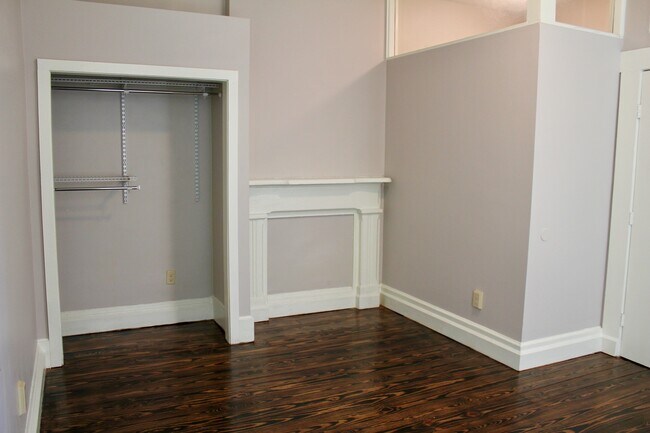 Foto del edificio - 541 E 13th St