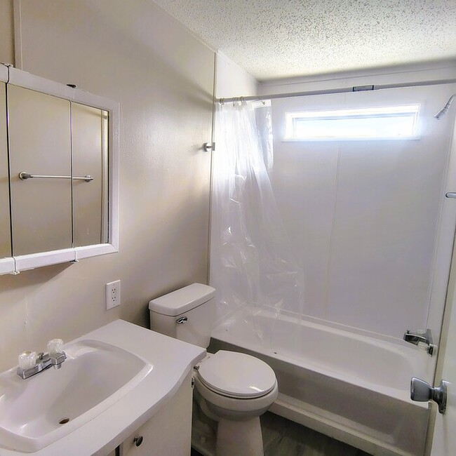 Foto del edificio - Remodeled Home For Sale