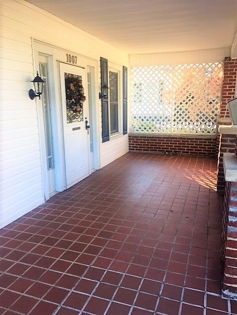 Building Photo - Charming 3/2 near Downtown Greer