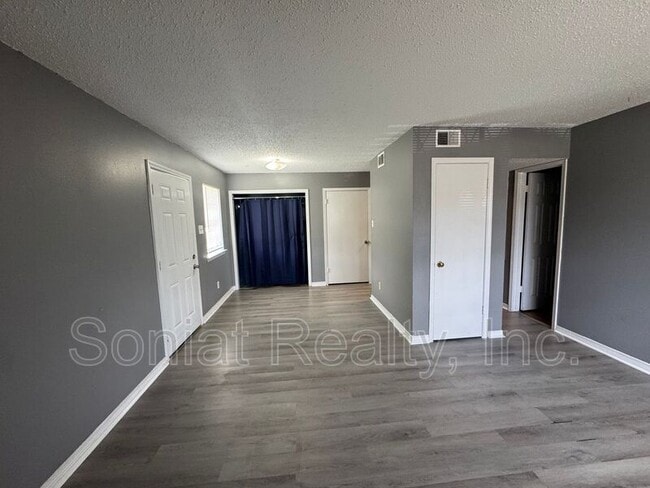 Building Photo - 1128 Dimarco Dr