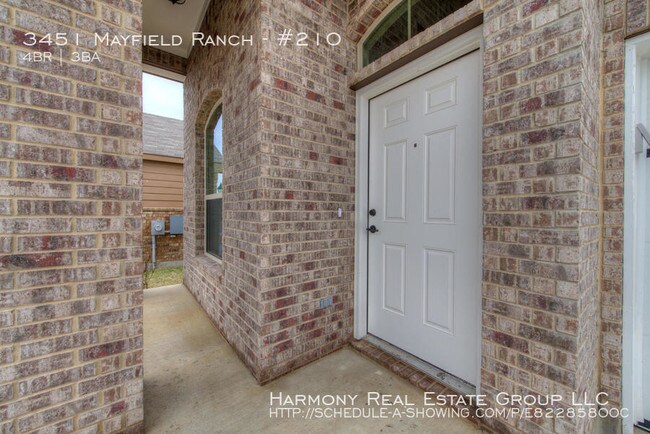 Building Photo - Fabulous Home in Gated Community