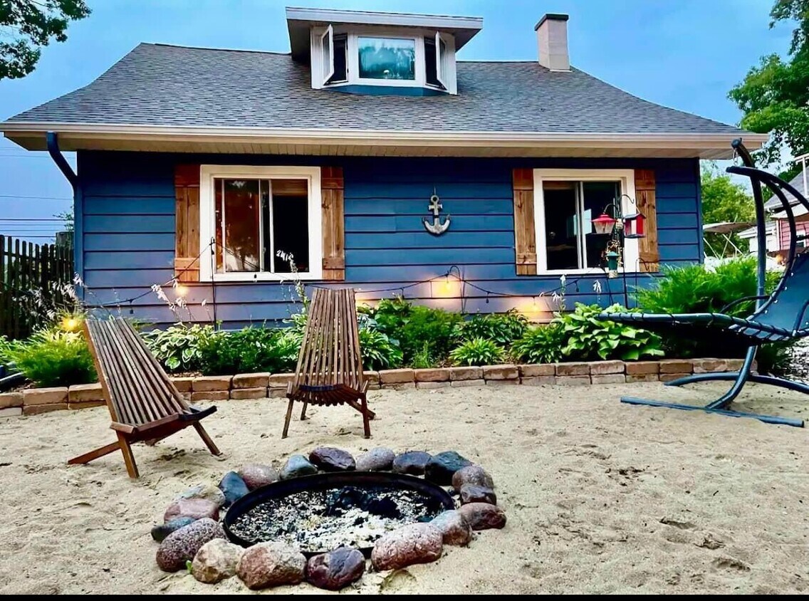 N26W27336 Prospect Ave, Pewaukee, WI 53072 House Rental in Pewaukee, WI