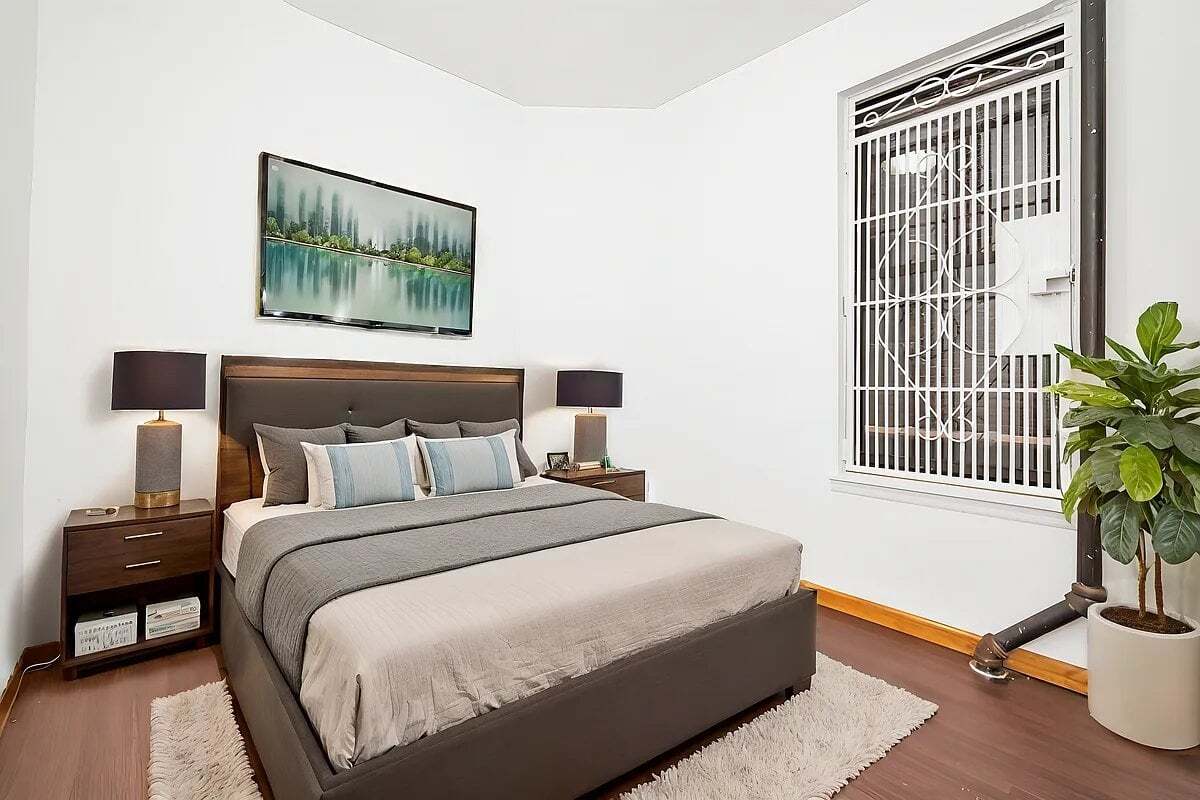 Foto del edificio - 189 E 3rd St