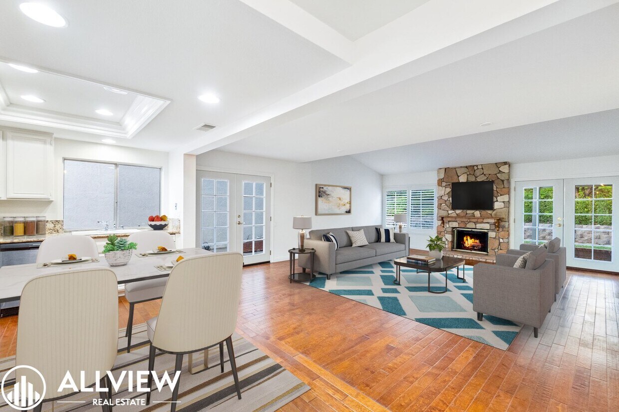 Foto principal - Stunning 2 Bed, 2 Bath Home in Casa del So...