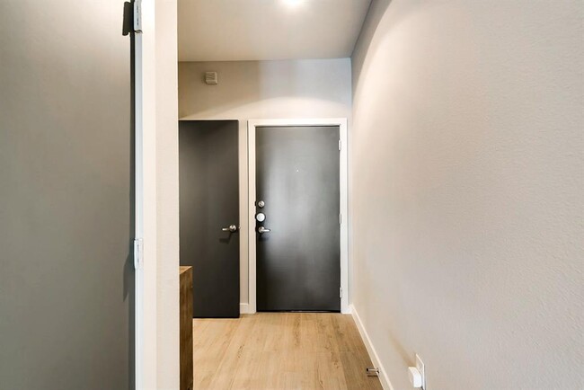 Building Photo - 5609 SMU Boulevard