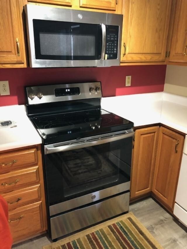 Building Photo - 4477 Hartland Pkwy