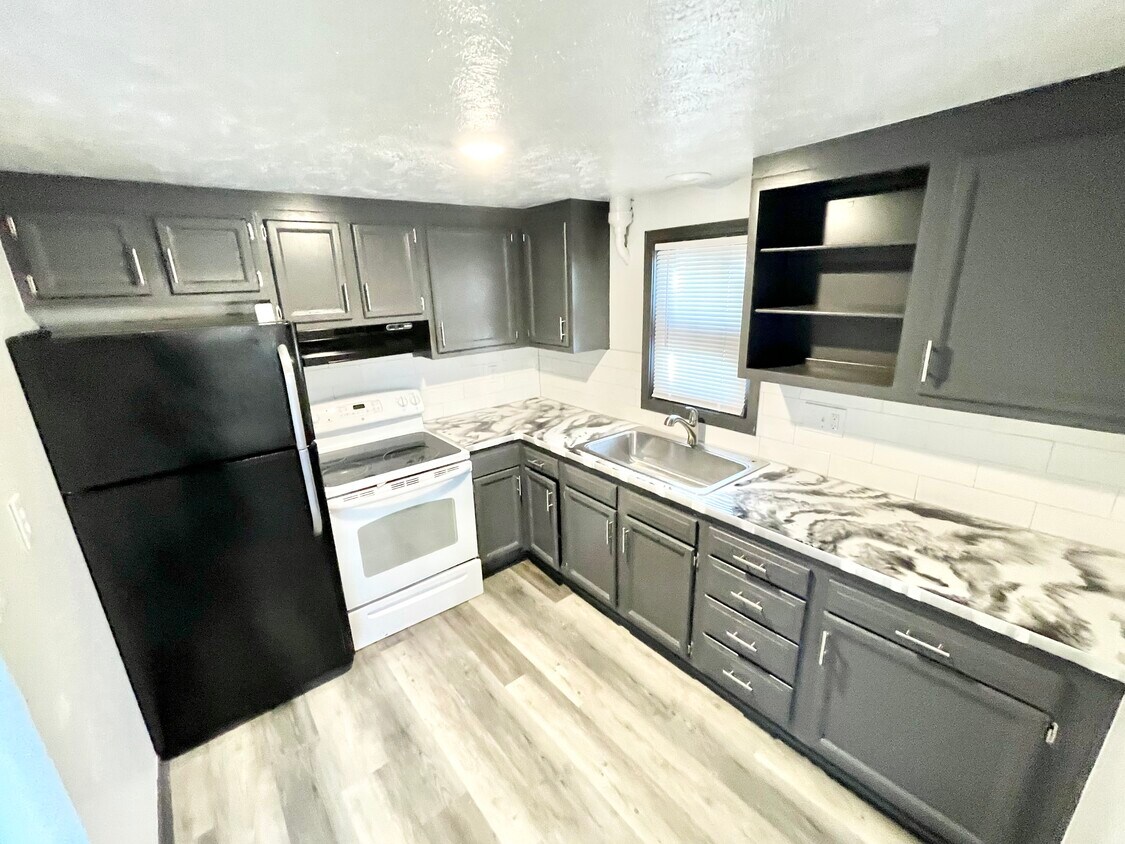 4473 Evans St, Omaha, NE 68111 House Rental in Omaha, NE