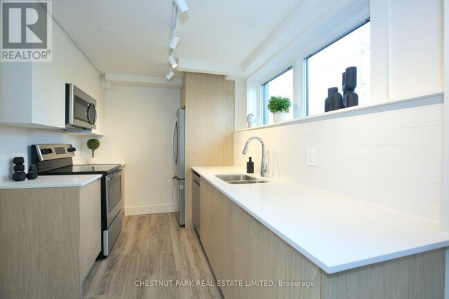 Photo du bâtiment - 1450 Avenue Rd