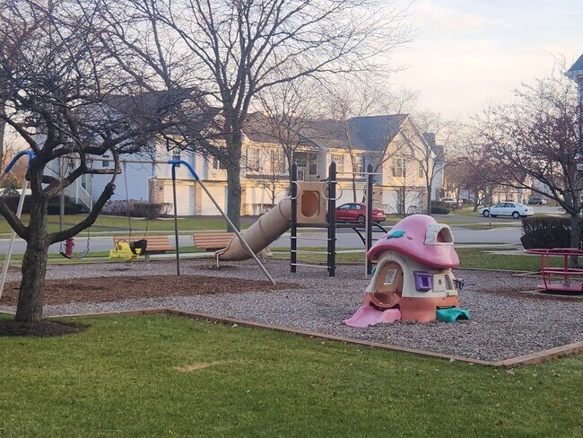 Foto del edificio - 2650 S Embers Ln