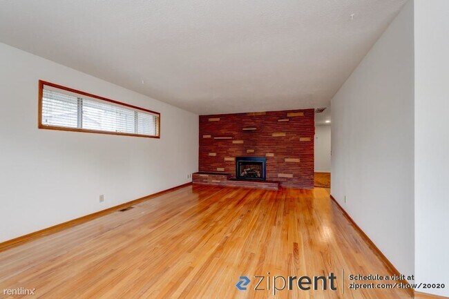 Building Photo - 3 br, 2 bath House - 3520 SW 106th Ave, Be...
