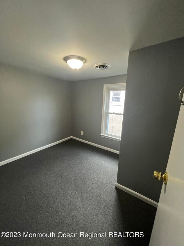 Foto del edificio - 1308 Springwood Ave