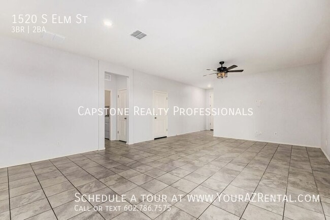 Photo - 1520 S Elm St House