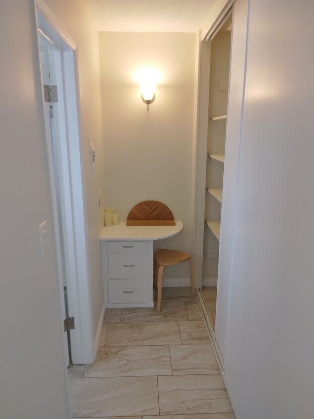 Foto principal - 6845 Hazeltine Ave