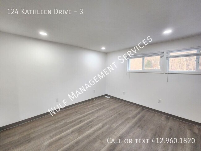 Foto del edificio - 124 Kathleen Dr