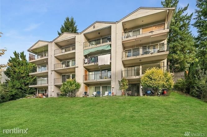 Foto principal - 321 Bellevue Way SE