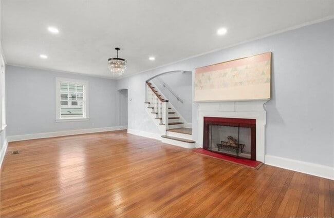 Foto del edificio - 111 Elmwood Pl