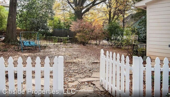 Building Photo - 3 br, 2 bath House - 2372 Johnson Ferry Rd