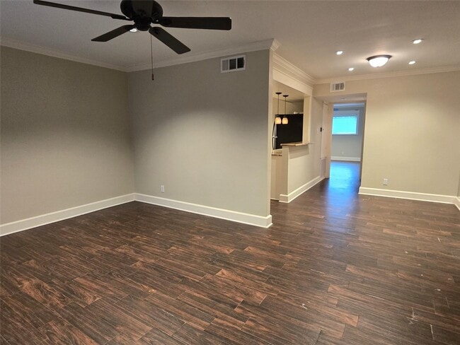 Building Photo - 11550 Chimney Rock Rd