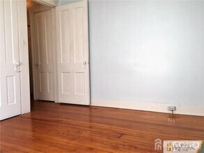 Building Photo - 207 Woodbridge Ave