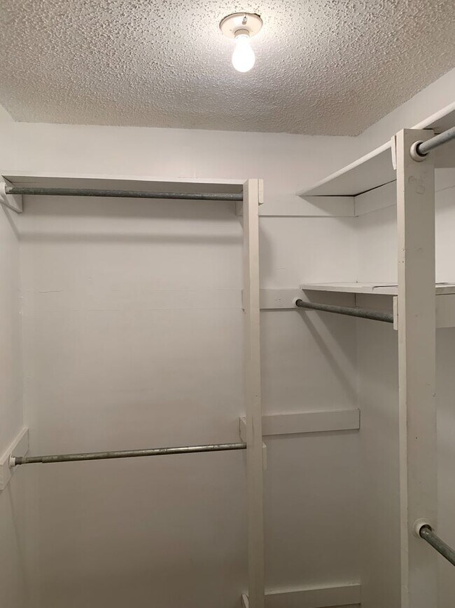 Foto del edificio - 2632 Grafton Dr