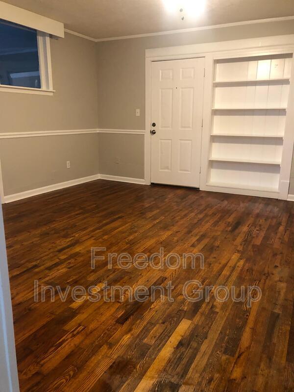 307 S Magnolia St, Maryville, TN 37803 Condo for Rent in Maryville