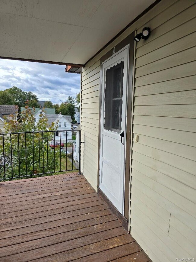 Foto del edificio - 144 Pine St