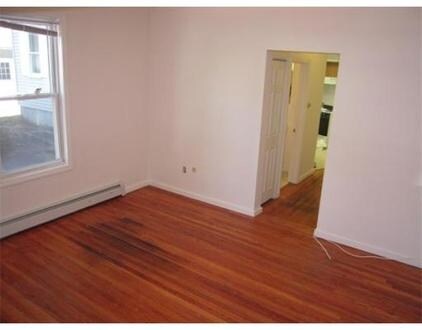 Building Photo - 11-15 Blossom St