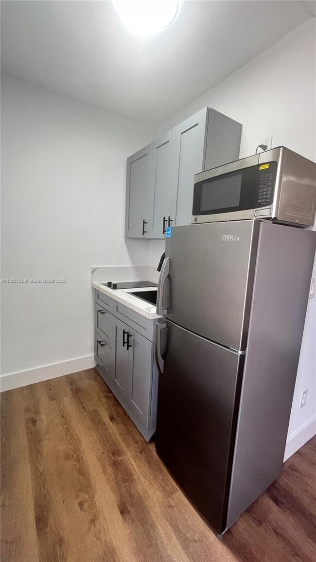 Foto del edificio - 2929 NW 22nd Ct